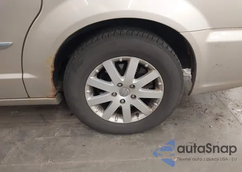 2013 Chrysler Town & Country Touring из США, поврежденный, VIN 2C4RC1BG2DR610346